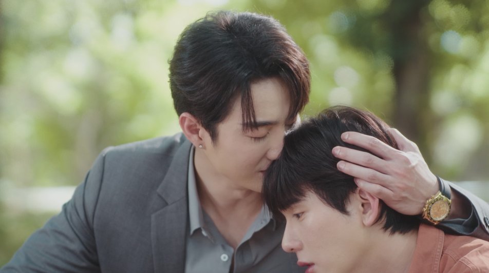 จบแล้วกับ #MelodyOfSecretsEP3 ตอนนี้ก็ได้รู้ความจริงเรื่องรักแรกของบทเพลง ที่ไม่ใช่ 'แทนคุณ' คนนี้ แต่ดันกลายเป็น 'ทันพบ' ที่อ้างชื่อว่าตัวเองเป็นแทนคุณ ทำเอาอึ้งไปเลย😱😱 เรื่องราวความรักของบทเพลงจะเป็นยังไงติดตามต่อสัปดาห์หน้าน้าาา🎻🎶

สำหรับใครที่พลาดคืนนี้ สามารถดู