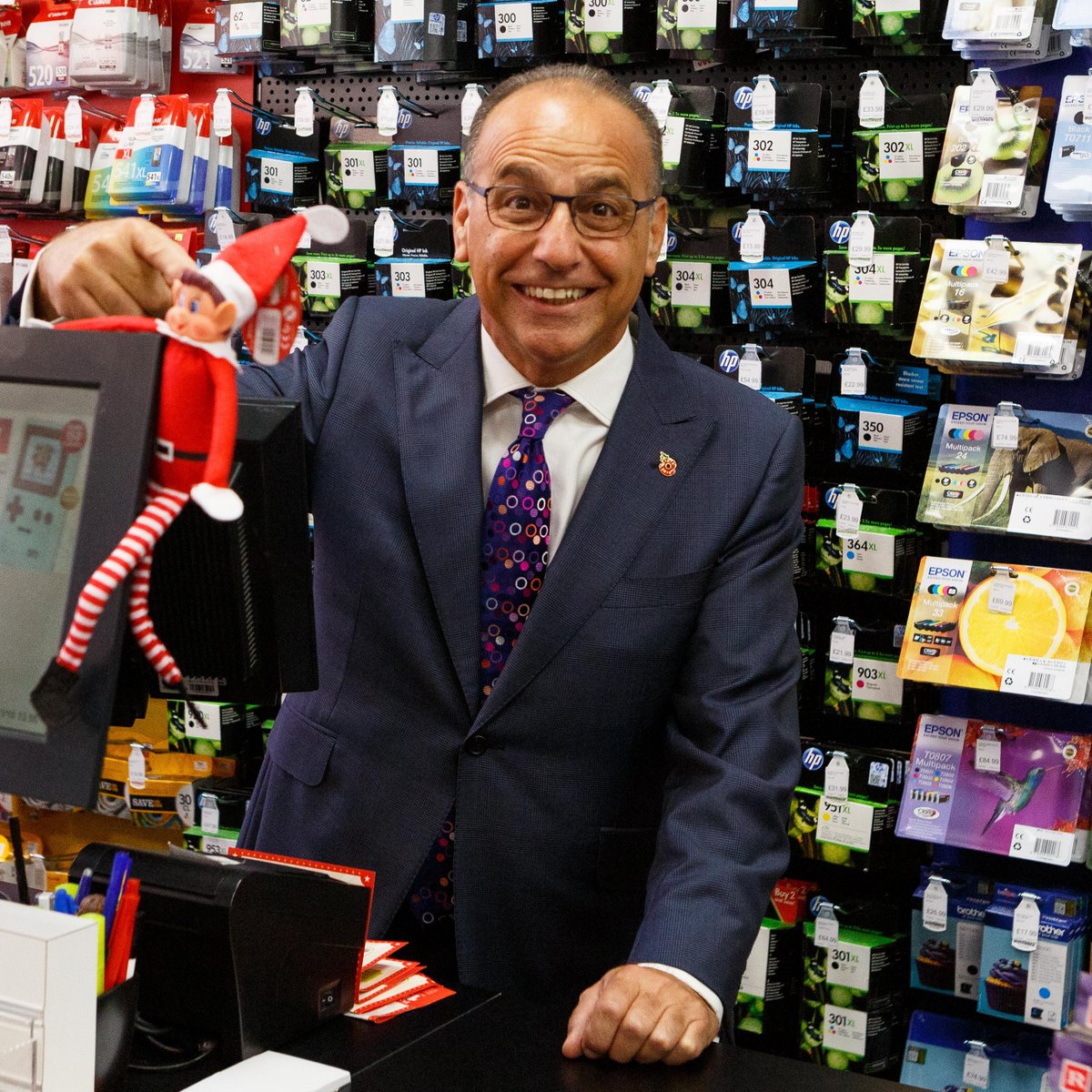 Theo Paphitis tweet media