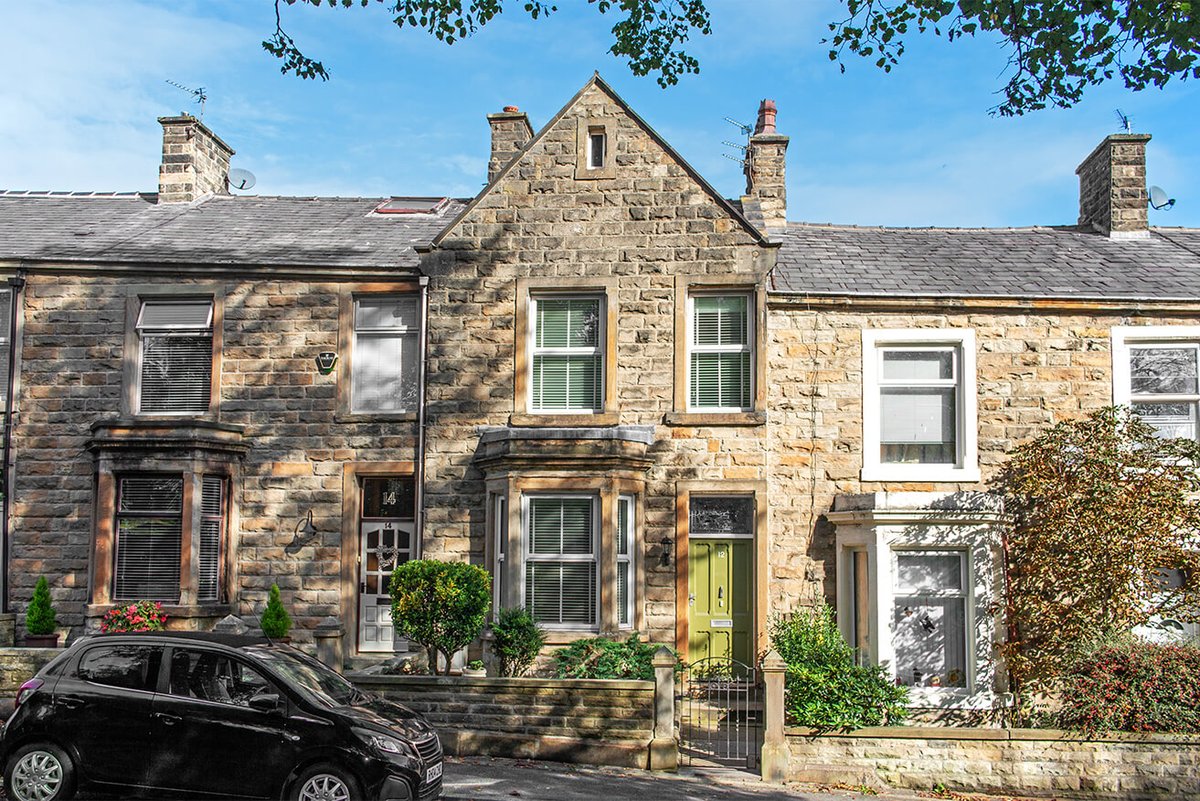 PendleHillProps's tweet image. Recently COMPLETED in #Padiham, #Chipping and #Reedley! ☑️ 🙌

🏡 Thinking of moving?

To book a valuation... call 📞 01282 772048 (Read) or 01772 319 421 (Longridge) / 💬 WhatsApp 07786 462107 / Visit our website - pendlehillproperties.co.uk/valuations/