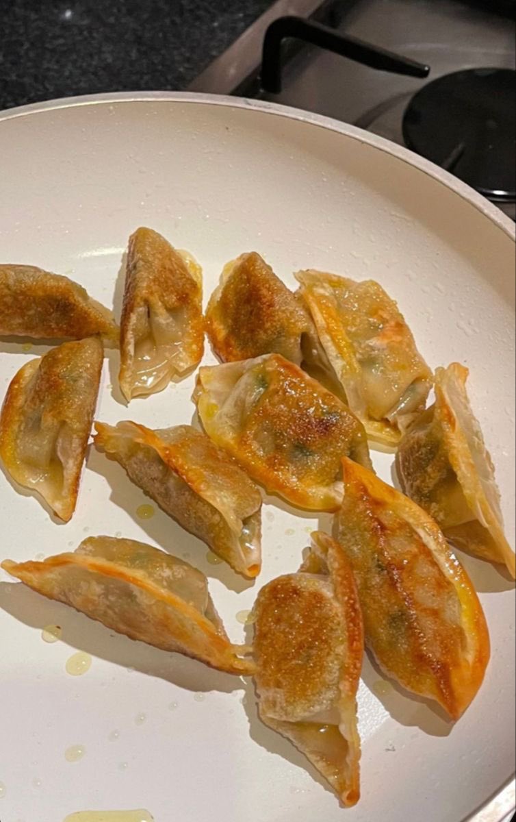 sunoui's tweet image. Kou.⠀

A bundle of surprises on a sick day. Perhaps the folks were right all along—homemade food really does heal you from the inside out; warming more than just the body.