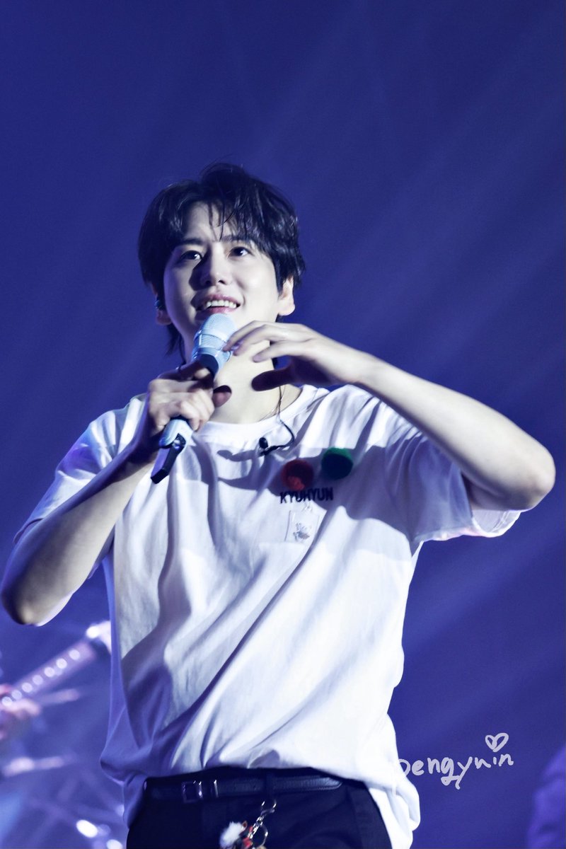 pengyuin203's tweet photo. 251219 The Classic

🖤🤍💕

#규현 #KYUHYUN
#キュヒョン 
#圭贤 https://t.co/mJmB79JwBd