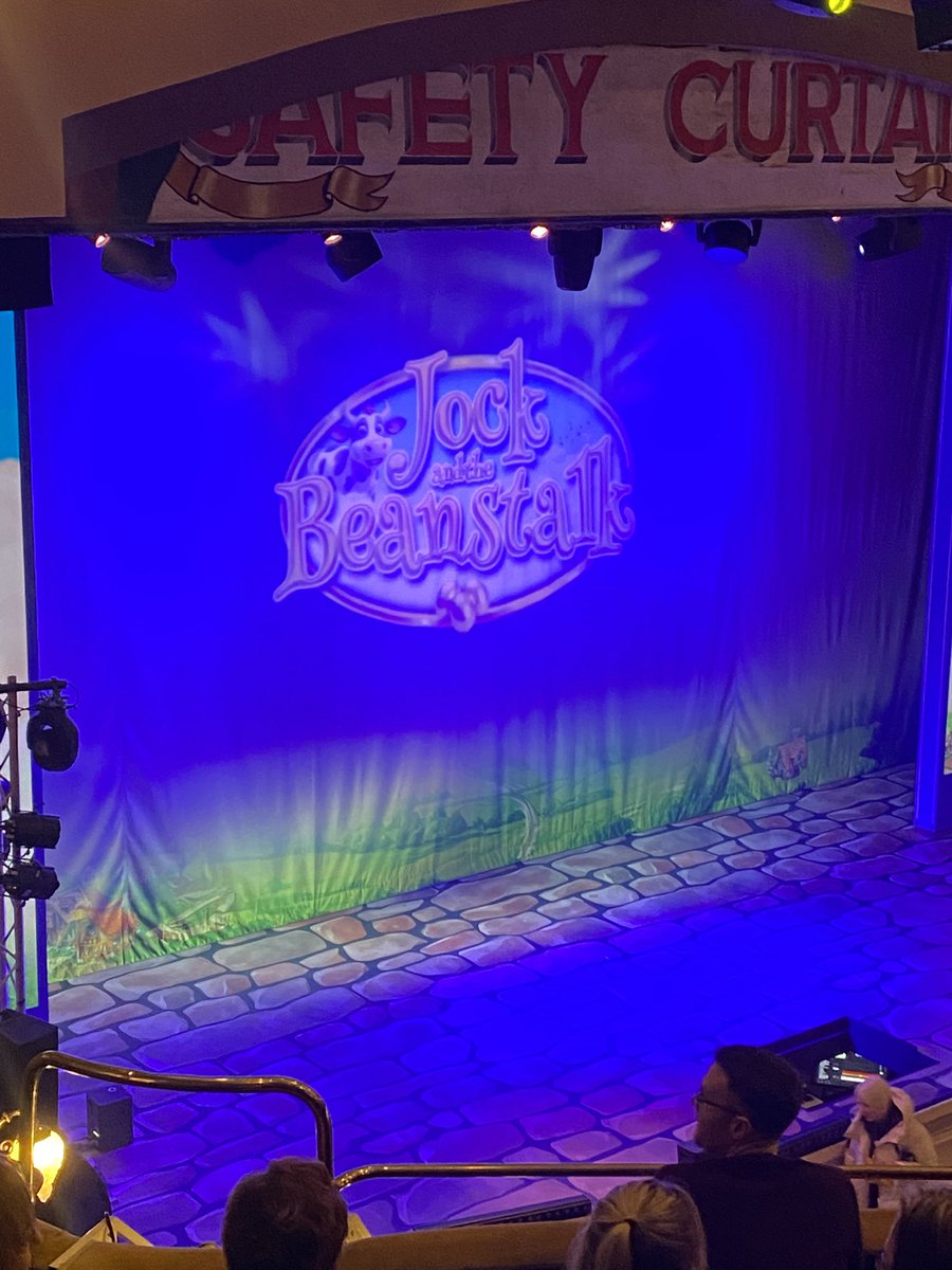 Miss Mckerron tweet media