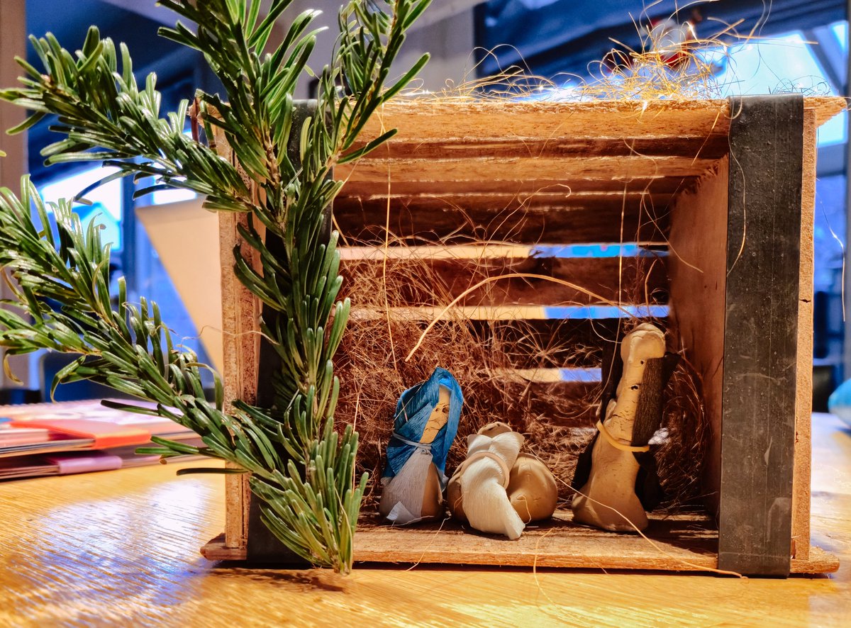 Dankzij Mauro hebben we nu ook een kerststal in huis!