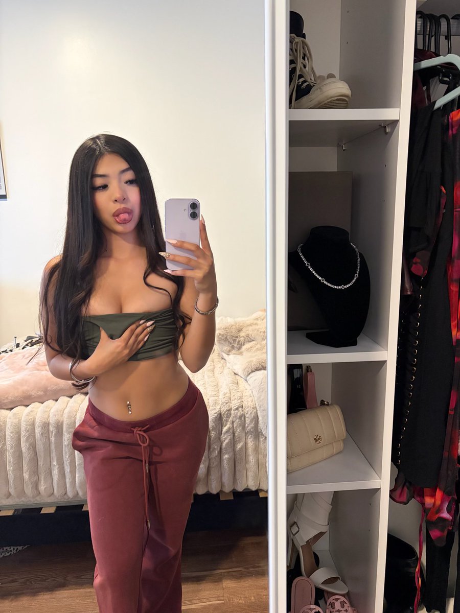 itssscassandraa's tweet photo. Single btw https://t.co/MKMEEy5wH9