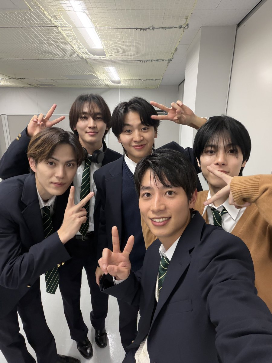 kairi_shimizu's tweet photo. 最終回前上映会ありがとうございました💯　
沢山の方にライブビューイング含めお越しいただき感謝感激です！！！　
明日の最終回もよろしくお願いします（滝汗💦　
#ドラマ修学旅行 https://t.co/p5CcKVXg4P