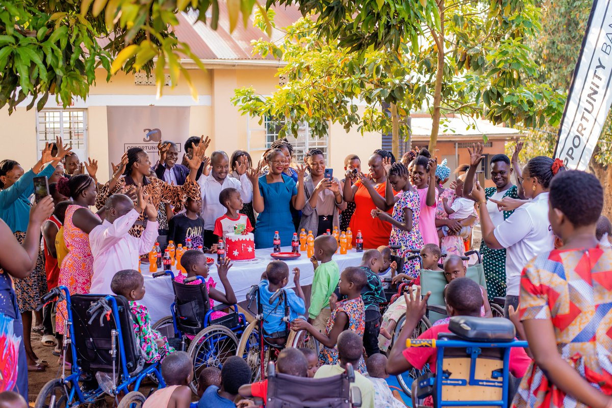 Opportunity_UG's tweet photo. 🎄 Yesterday (18/12), we spent a lovely evening with the children & caregivers of Good Samaritan Inclusive Primary School, Nasuuti, sharing Christmas cheer with children living with disabilities in Mukono.

Through donations of food, clothes, mattresses, hygiene items, cake, drinks & story time, we celebrated inclusion, dignity & compassion—because real impact goes beyond banking.

#OpportunityBankUganda #ChristmasOutreach #Inclusion #PWDs #CommunityImpact