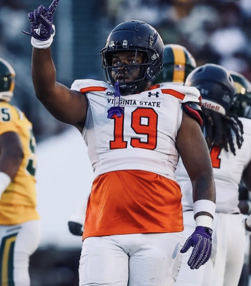 Jervell_B99's tweet photo. After a great conversation with @CoachKrisWilson I am blessed to have received an offer from Virginia State University @coachmlew #AGTG https://t.co/dHXqNrunas
