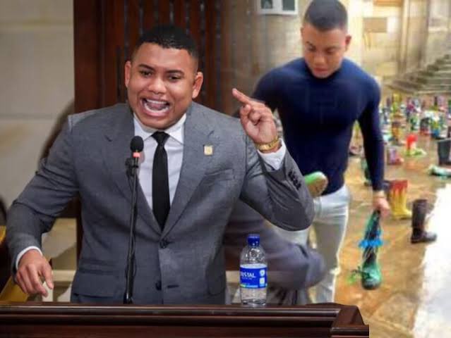 #Nacional | Leonardo Arnedo Mendoza pidió al <a href="/CNE_COLOMBIA/">CNE Colombia</a> la revocatoria contra <a href="/MiguelPoloP/">MIGUEL ABRAHAM POLO POLO</a> por presunta doble militancia. Señala que no renunció con un año de antelación (Ley 1475/2011) y posible uso indebido de curules afro. El <a href="/CNE_COLOMBIA/">CNE Colombia</a> decidirá rumbo a 2026.