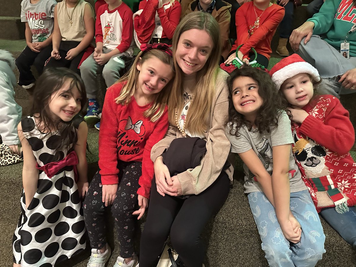 lapasu06's tweet photo. What a wonderful morning!  Glen Alpine’s sing-along was made better with Table Rock’s band and Freedom’s chorus! We love seeing our schools come together to share music, joy, &amp; community!🎄#ignitelearningbcps https://t.co/5ylQpnnR3b