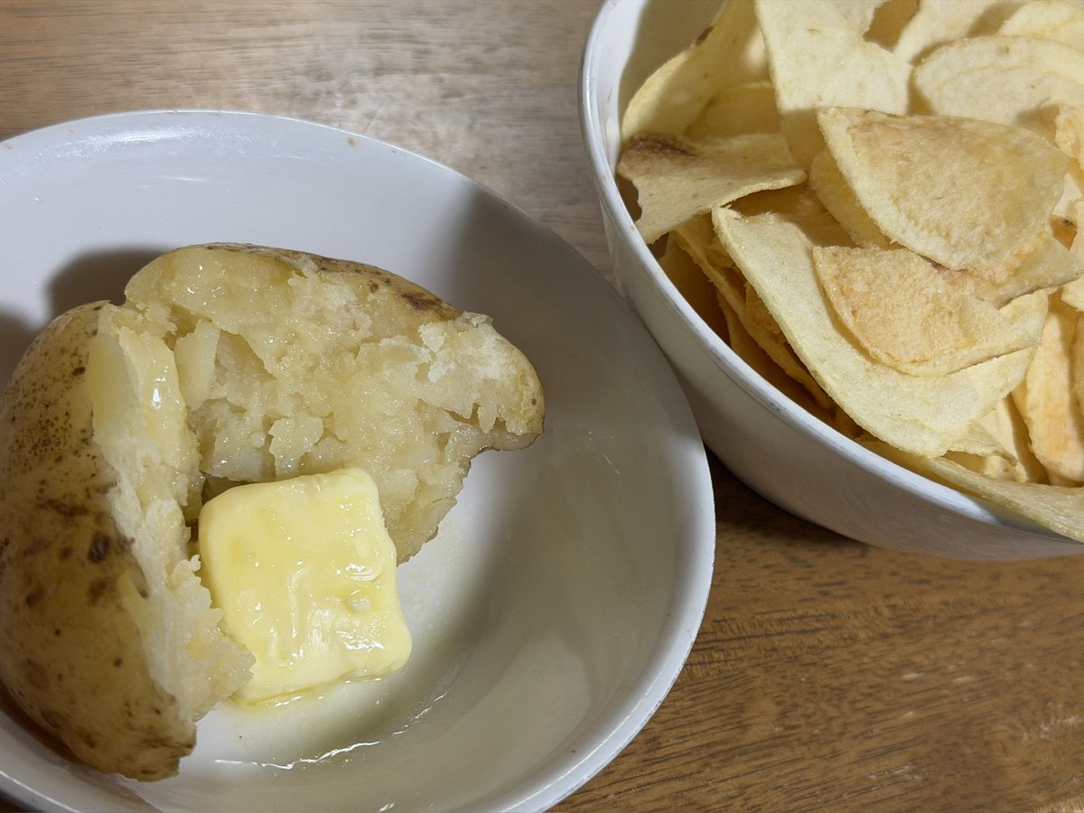 電子レンジでじゃがバタを温めてる時には、それを忘れてポテチを食べ始めてしまうものだ、ハサウェイ