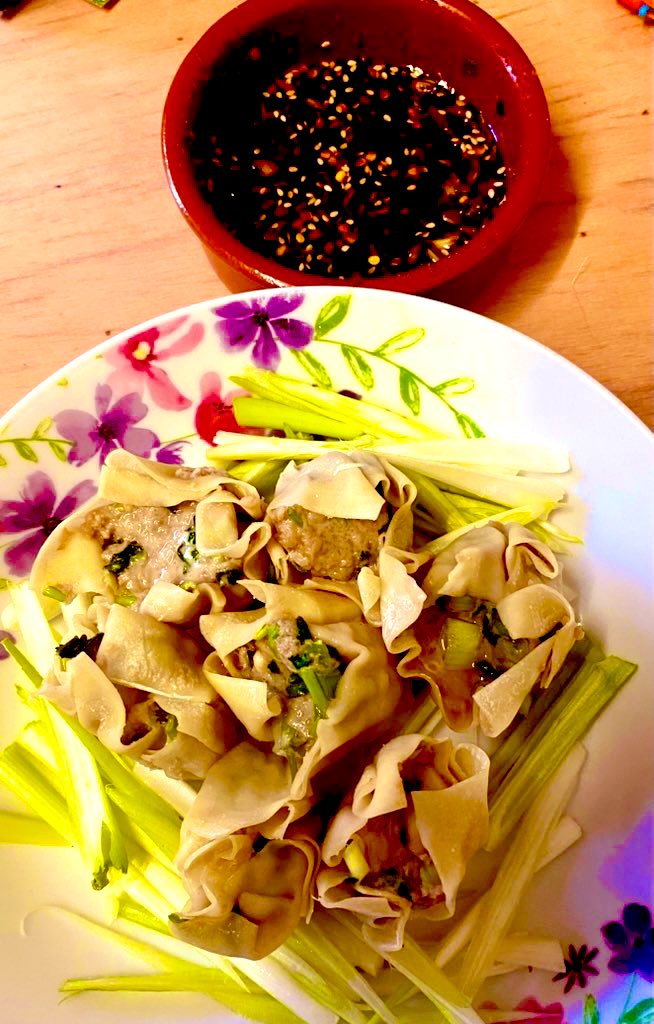 It’s been a making dumplings kind of day, I know they look like I’ve dug  them out of the dustbin, but they taste really good🤣🤣