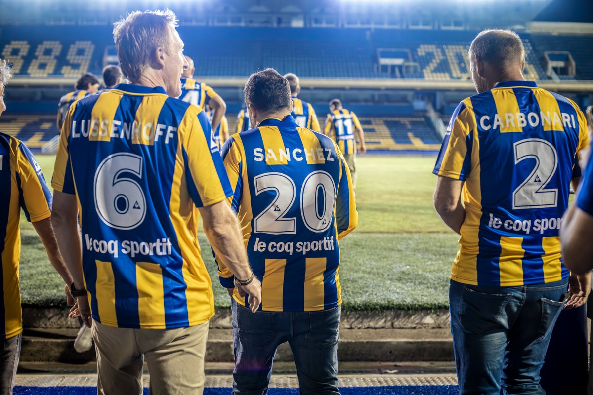 Desde 1995 para siempre⭐️🇺🇦

A 30 años de la obtención de la CONMEBOL, el Club recibió a los campeones en el Gigante para un cálido reencuentro.