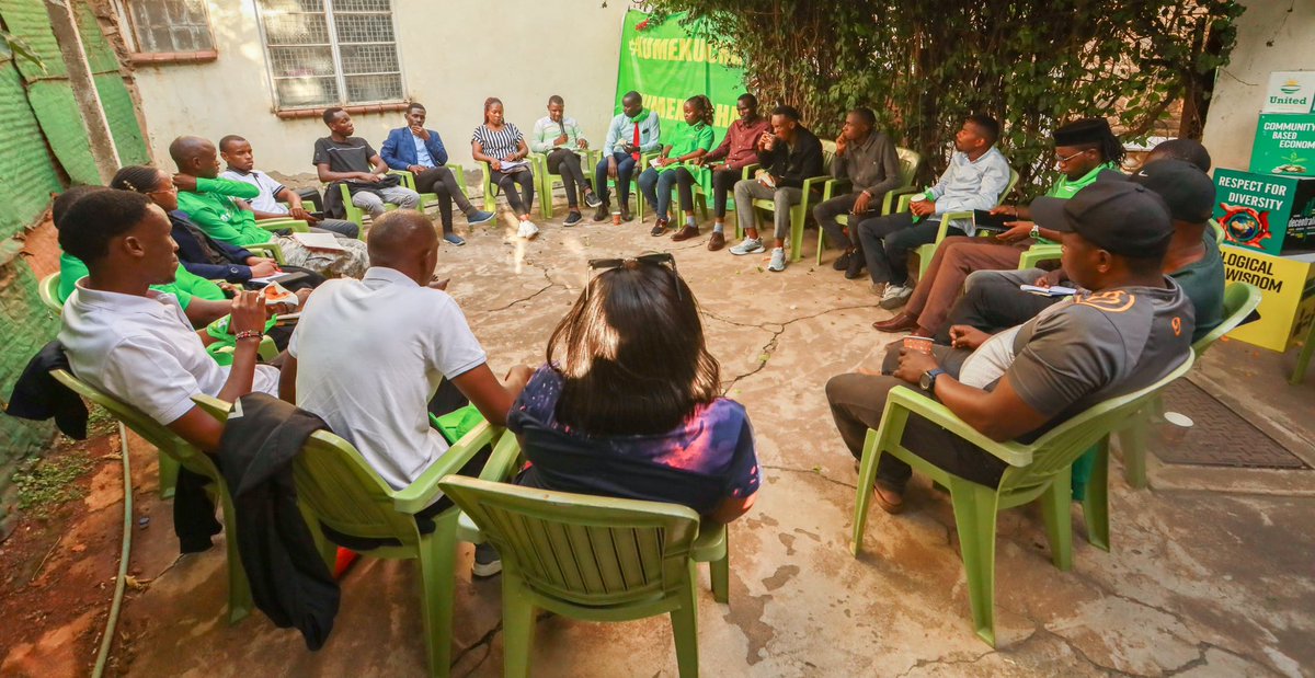 UGM Co-Party Leader Agostinho Neto engaging with young aspirants from Nairobi County at the party HQ this evening. 
<a href="/NetoAgostinhoMP/">Neto Agostinho-JaSudan</a>