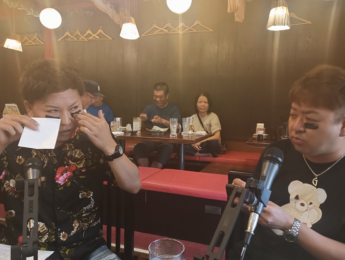 ラジオなのに収録の時に持ってきてるのさすがなんだよなー
2人で貼ってる写真も良い
#ラテ神
#いっぱいめ