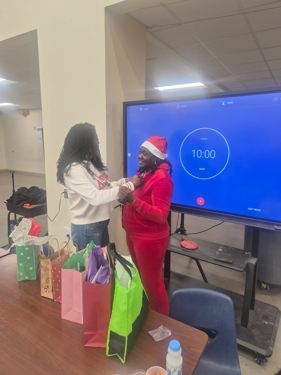 B_SPED's tweet photo. Congratulations Dr. Wigfall our "Knight of the Month".  We appreciate your commitment to our school community. 
@ErskineCharters 
@KarenWicks6 
@RLOACS https://t.co/TZvQXZrQeE
