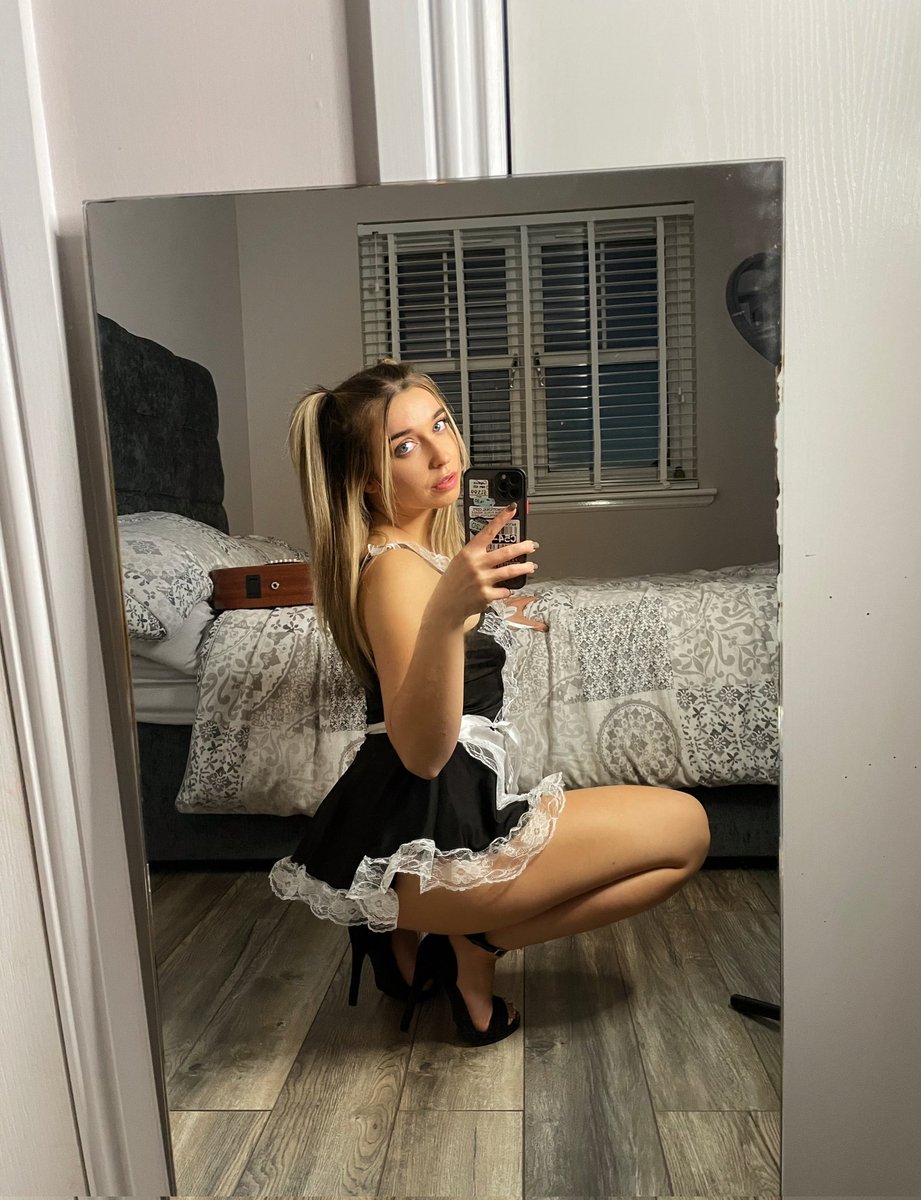 beachbby190's tweet photo. Happy weekend 🎉 https://t.co/yftp9TF4Tz