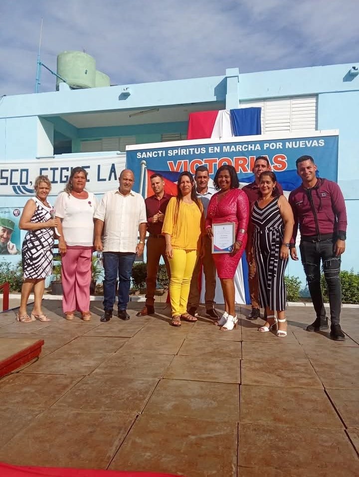 Se celebra en la mañana de hoy acto provincial por el Día del Educador #SanctiSpíritusEnMarcha #EducaciónSanctiSpíritus