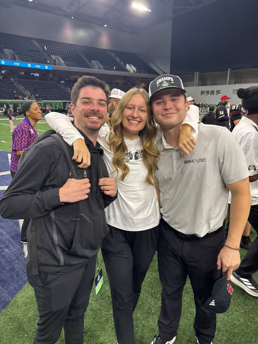 Alex Jones tweet media