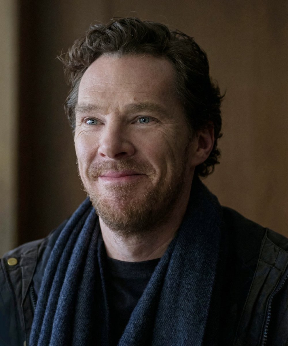 freewomenxgrape's tweet photo. There are 35 years of life between these pictures, “little” Benedict. https://t.co/2h5N66UB7v