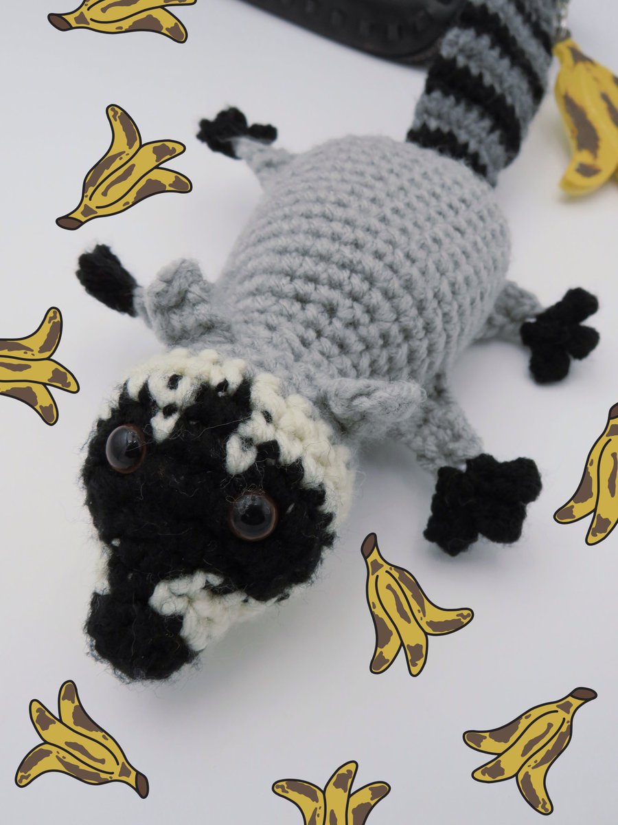 theydysthings's tweet image. Raccoon Charm drop 
TOMORROW @ 3PM ET 🦝🍌