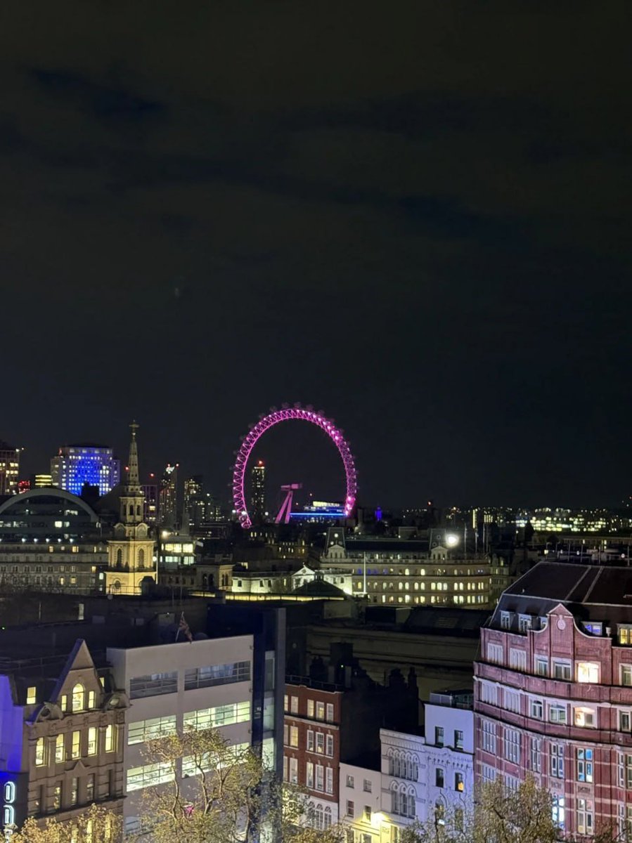 Grace42Grace's tweet photo. Enjoy a night in the beauty of London  💫 💫 https://t.co/5bw6WXJG2S