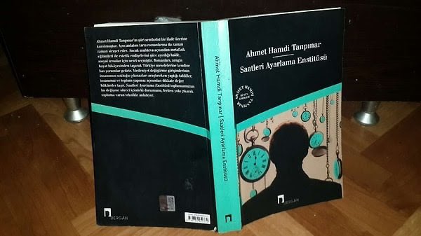 sivriikalemler's tweet photo. Türk Edebiyatının Gelmiş Geçmiş En İyi 100 Romanı

1. İnce Memed, Yaşar Kemal

2. Tutunamayanlar, Oğuz Atay

3. Saatleri Ayarlama Enstitüsü, Ahmet Hamdi Tanpınar

4. Huzur, Ahmet Hamdi Tanpınar

5. Kara Kitap, Orhan Pamuk

6. Bereketli Topraklar Üzerinde, Orhan Kemal
7. Aylak Adam, Yusuf Atılgan
8. Aşk-ı Memnu, Halit Ziya Uşaklıgil
9. Benim Adım Kırmızı, Orhan Pamuk
10. Puslu Kıtalar Atlası, İhsan Oktay Anar
11. Sevgili Arsız Ölüm, Latife Tekin
12.Yaban, Yakup Kadri Karaosmanoğlu
13.Bir Düğün Gecesi, Adalet Ağaoğlu
14.Tehlikeli Oyunlar, Oğuz Atay
15.Ölmeye Yatmak, Adalet Ağaoğlu
16.Kürk Mantolu Madonna, Sabahattin Ali
17. Üç İstanbul, Mithat Cemal Kuntay
18.Çalıkuşu, Reşat Nuri Güntekin
19.Dokuzuncu Hariciye Koğuşu, Peyami Safa
20.Devlet Ana, Kemal Tahir
21. Bir Gün Tek Başına, Vedat Türkali
22.Hakkari’de Bir Mevsim, Ferit Edgü
23.Kuyucaklı Yusuf, Sabahattin Ali
24.Yenişehir’de Bir Öğle Vakti, Sevgi Soysal
25. Mai ve Siyah, Halid Ziya Uşaklıgil
26.Kıskanmak, Nahid Sırrı Örik
27.Cevdet Bey ve Oğulları, Orhan Pamuk
28.Eylül, Mehmet Rauf
29.Gece, Bilge Karasu
30.Fahim Bey ve Biz, Abdülhak Şinasi Hisar
31.47’liler, Füruzan
32.Gölgesizler, Hasan Ali Toptaş
33.Demirciler Çarşısı Cinayeti, Yaşar Kemal
34.Yorgun Savaşçı, Kemal Tahir
35.Murtaza, Orhan Kemal
36.Yer Demir Gök Bakır, Yaşar Kemal
37.Tuhaf Bir Kadın, Leyla Erbil
38.Ağır Roman, Metin Kaçan
39.Orta Direk – Yaşar Kemal,
40.Fırat Suyu Kan Akıyor Baksana – Yaşar Kemal
41.İçimizdeki Şeytan – Sabahattin Ali
42.Yalnızız – Peyami Safa
43.Bin Hüzünlü Haz – Hasan Ali Toptaş,
44.Son Adım – Ayhan Geçgin,
45.Yılanların Öcü – Fakir Baykurt
46.Her Gece Bodrum – Selim İleri
47.Sinekli Bakkal – Halide Edib Adıvar
48.Sultan Hamid Düşerken – Nahid Sırrı Örik
49.Serenad – Zülfü Livaneli
50. Tol – Murat Uyurkulak
51. Ayaşlı ve Kiracıları – Memduh Şevket Esendal
52. Müşâhedat – Ahmet Midhat Efendi
53. Kinyas ile Kayra – Hakan Günday
54. Berci Kristin Çöp Masalları – Latife Tekin
55. Denizin Çağırışı – Kemal Bilbaşar
56. Kırık Hayatlar – Halit Ziya Uşaklıgil
57. Kurt Kanunu – Kemal Tahir
58. Medarı Maişet Motoru – Sait Faik Abasıyanık,
59. Odalarda – Erdal Öz
60. Yeşil Gece – Reşat Nuri Güntekin
61. Bir Solgun Adam – Selçuk Baran
62. Kurtlar Sofrası – Attilâ İlhan
63. Bir Deliler Evinin Yalan Yanlış Anlatılan 
64. Kısa Tarihi – Ayfer Tunç
65. Buzul Çağının Virüsü – Vüs’at O. Bener
66. Esir Şehrin İnsanları – Kemal Tahir
67. Gurbet Kuşları – Orhan Kemal
68. İstanbul Hatırası – Ahmet Ümit
69. Mel’un – Selim İleri
70. Rahmet Yolları Kesti – Kemal Tahir
71. Bir Kadının Penceresinden – Oktay Rifat
72. Uzun Sürmüş Bir Günün Akşamı – Bilge Karasu
73. Heba – Hasan Ali Toptaş
74. Masumiyet Müzesi – Orhan Pamuk
75. Yaşamak Güzel Şey Be Kardeşim – Nâzım Hikmet
76. Çamlıca’daki Eniştemiz – Abdülhak Şinasi Hisar
77. Çocukluğun Soğuk Geceleri – Tezer Özlü
78. Kayıp Aranıyor – Sait Faik Abasıyanık
79. Kiralık Konak – Yakup Kadri Karaosmanoğlu
80. Eski Hastalık – Reşat Nuri Güntekin
81. Mutluluk – Zülfü Livaneli
82. Şimdiki Çocuklar Harika – Aziz Nesin
83. Boğazkesen – Nedim Gürsel
84. Karartma Geceleri – Rıfat Ilgaz
85. Matmazel Noraliya’nın Koltuğu – Peyami Safa
86. Sahnenin Dışındakiler – Ahmet Hamdi Tanpınar
87. Yaralısın – Erdal Öz
88. Yeşilçam Dedikleri Türkiye – Vedat Türkali
89. Ankara – Yakup Kadri Karaosmanoğlu
90. Araba Sevdası – Recaizade Mahmut Ekrem
91. Ateş Gecesi – Reşat Nuri Güntekin
92. Çılgın Gibi – Suat Derviş
93. Göçmüş Kediler Bahçesi – Bilge Karasu
94. Handan – Halide Edib Adıvar
95. Mahur Beste – Ahmet Hamdi Tanpınar
96. Şu Çılgın Türkler – Turgut Özakman
97. Tütün Zamanı – Necati Cumalı
98. Veda – Ayşe Kulin
99. Viski – Çetin Altan, 1975
100. Yalan – Tahsin Yücel

Not: Bu liste Hürriyet Pazar ekinin 2017 yılında düzenlediği; Eleştirmen, Yazar, Akademisyen, Edebiyat Öğretmeni ve Yayıncılardan oluşan 100 kişilik bir jüriye göre hazırlanmıştır.