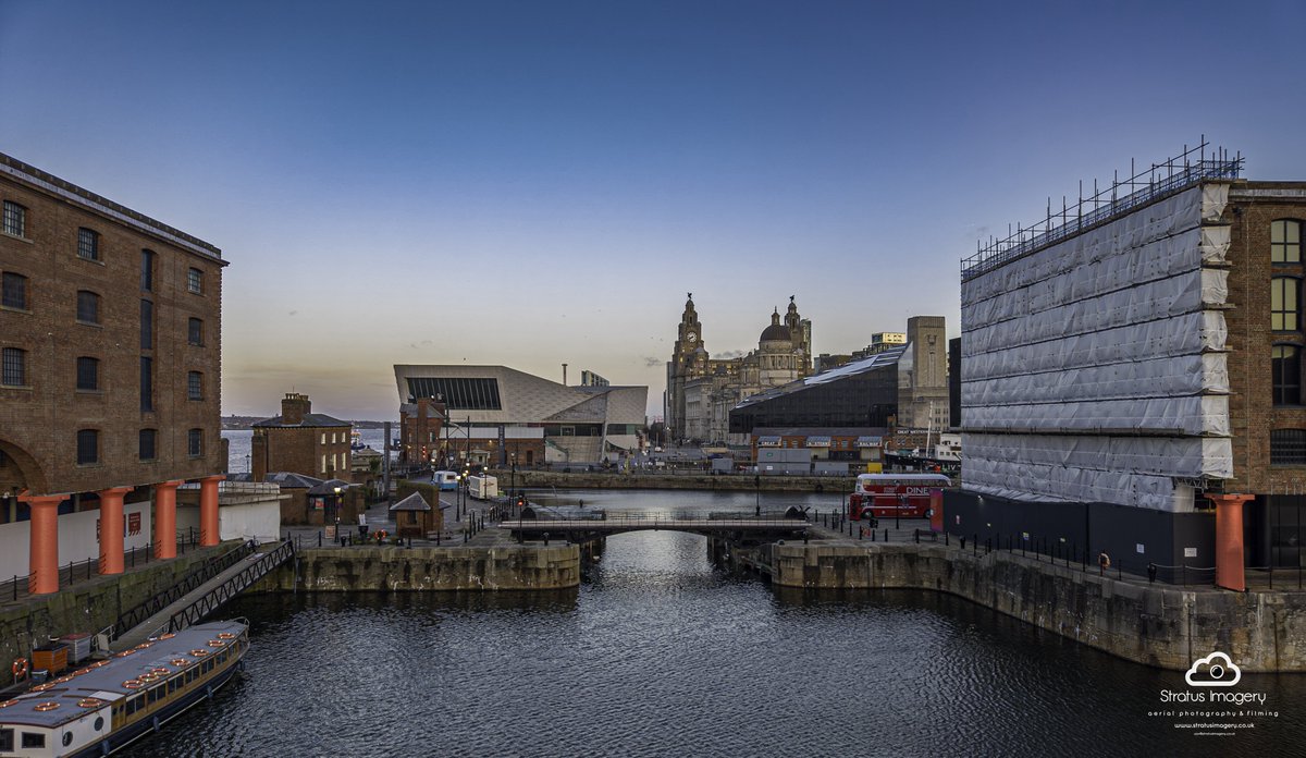 stratusimagery's tweet photo. Views over @theAlbertDock 

@angiesliverpool @realrobinjmac65 @YOLiverpool #liverpool #albertdock https://t.co/V9HlM3tyHH