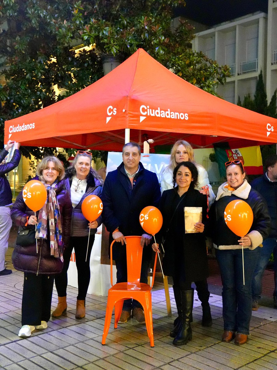 Hoy cerramos campaña. Con la fuerza de quienes creen que Extremadura merece más.

Gracias a todos los que habéis estado, apoyado y empujado este proyecto.

Esto no termina aquí.
Porque vuelve Extremadura.

#VuelveExtremadura #VotaCs