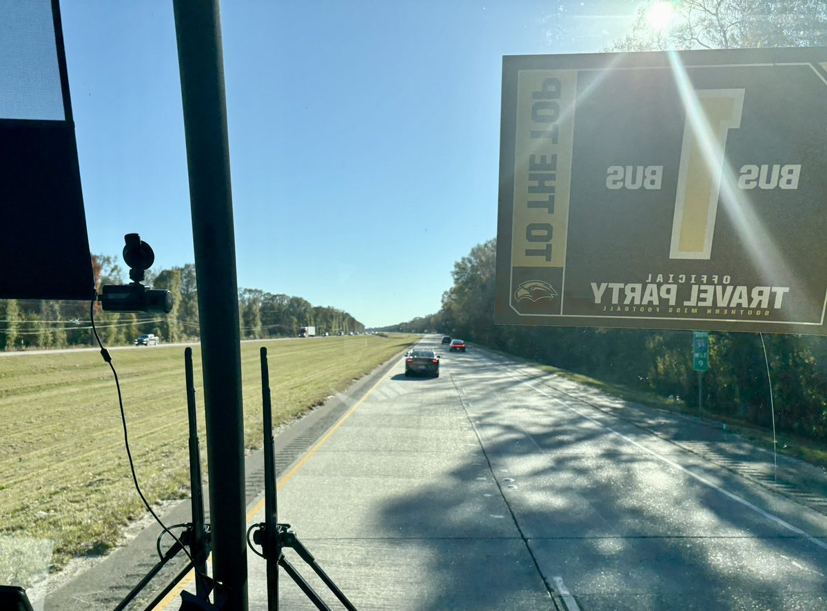Nawlins Bound 🎉… see you soon Eagle Nation. <a href="/NewOrleansBowl/">New Orleans Bowl</a> #SMTTT