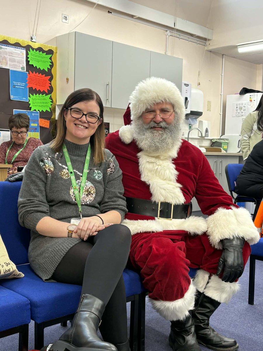 ClementsVicky's tweet image. Schools out for Christmas! 🎄