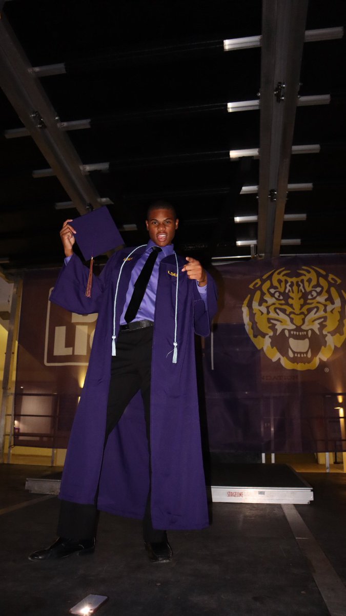 Tabari🤍 tweet media