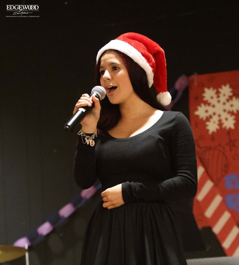 Gus Garcia University School tweet media