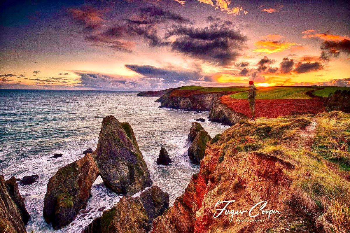 ThisIsIreland3's tweet photo. ๐Sunset at Nohaval Cove on the southern coast line of County Cork ๐
๐ธ Fergus Cooper
#Cork #Ireland #Sunset #Coastline #NohavalCove #CountyCork https://t.co/Y2odv815Hn
