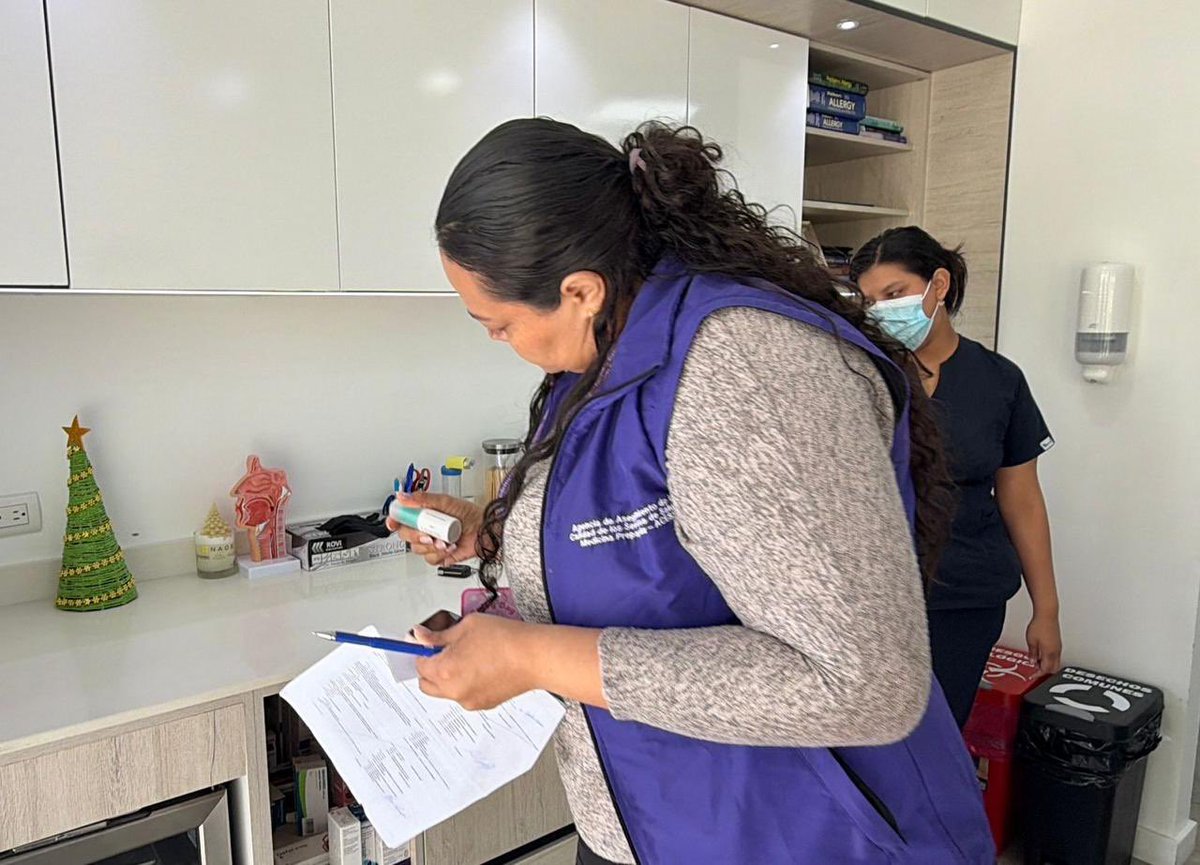 Acess_Ec's tweet image. 📍 #Samborondón | 🔍 La #ACESS continúa con las inspecciones de habilitación en centros de especialidades y consultorios de medicina general.
✅ Dentro de los establecimientos se verificó que cumplan con los siguientes requisitos. ⤵️

🧵