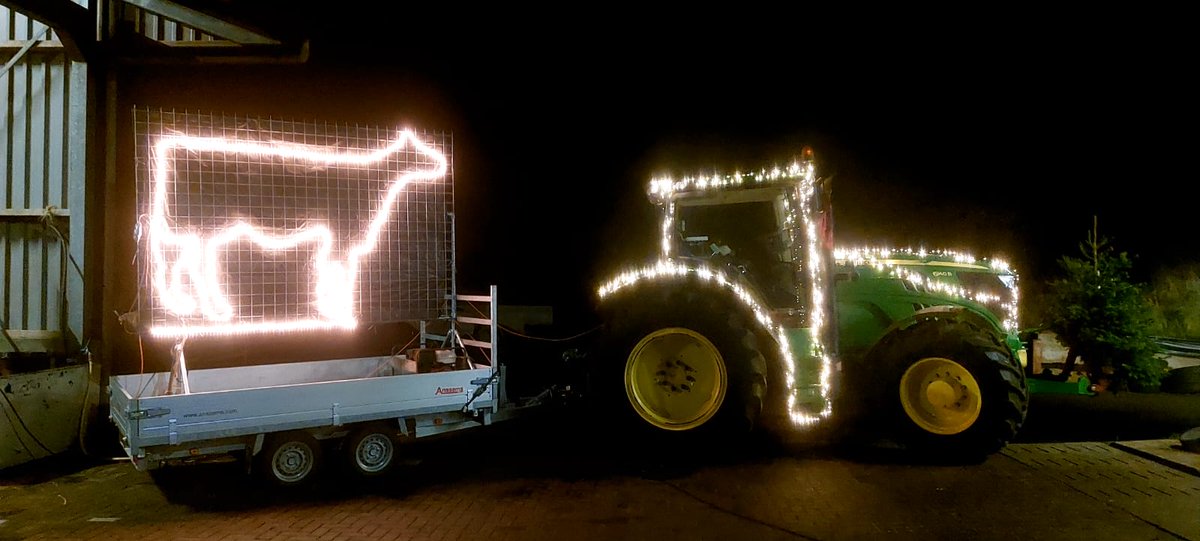 RFBotenga's tweet image. Verlichte trekkertocht in Hardenberg