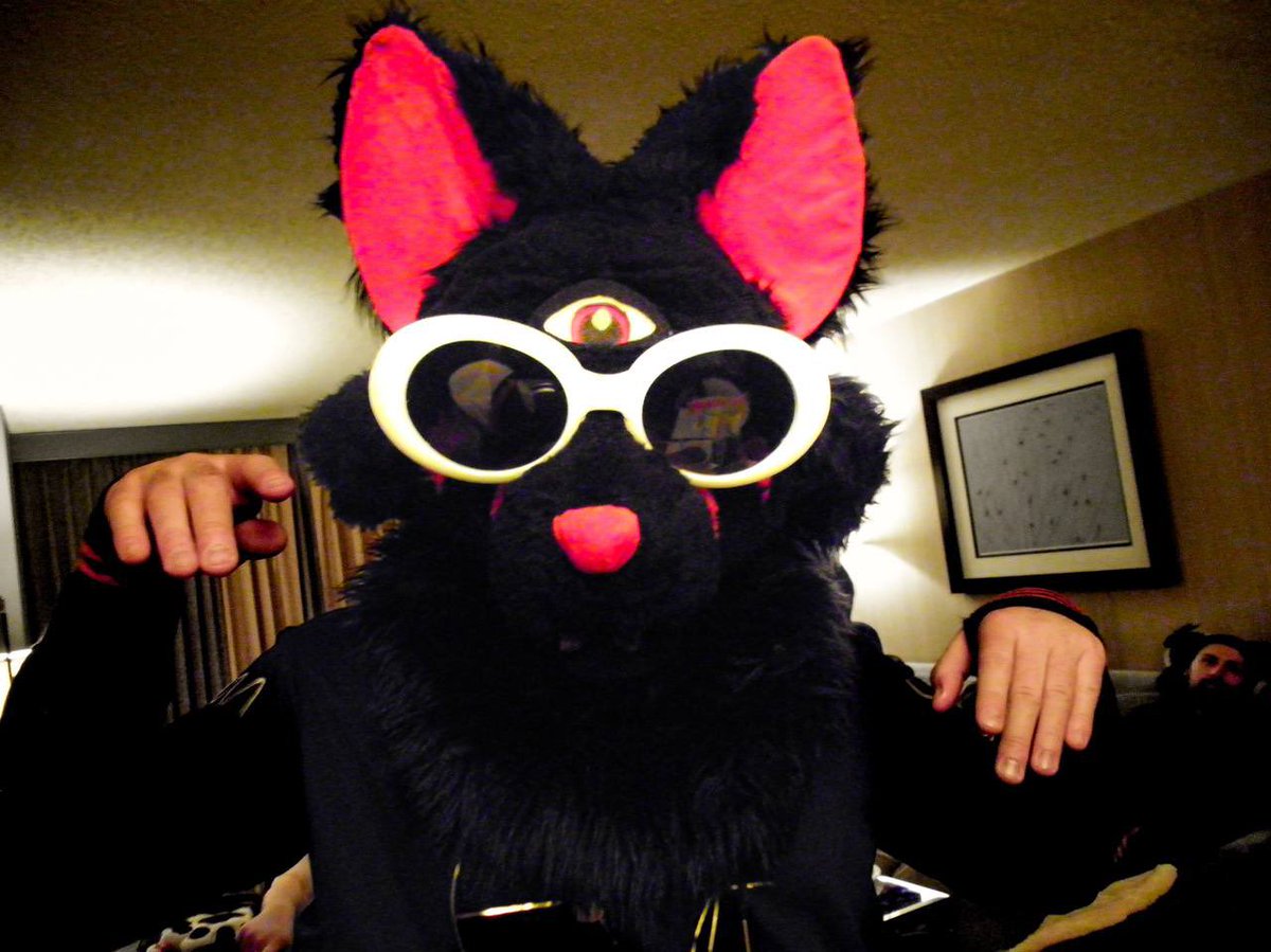 buffalo_mini's tweet image. It is fursuit Friday, finals are done, I am no longer sick, life is good.

I share with you my favorite picture I had taken at MFF 2025! I swear I get more and more sass every time I put this lil dude on