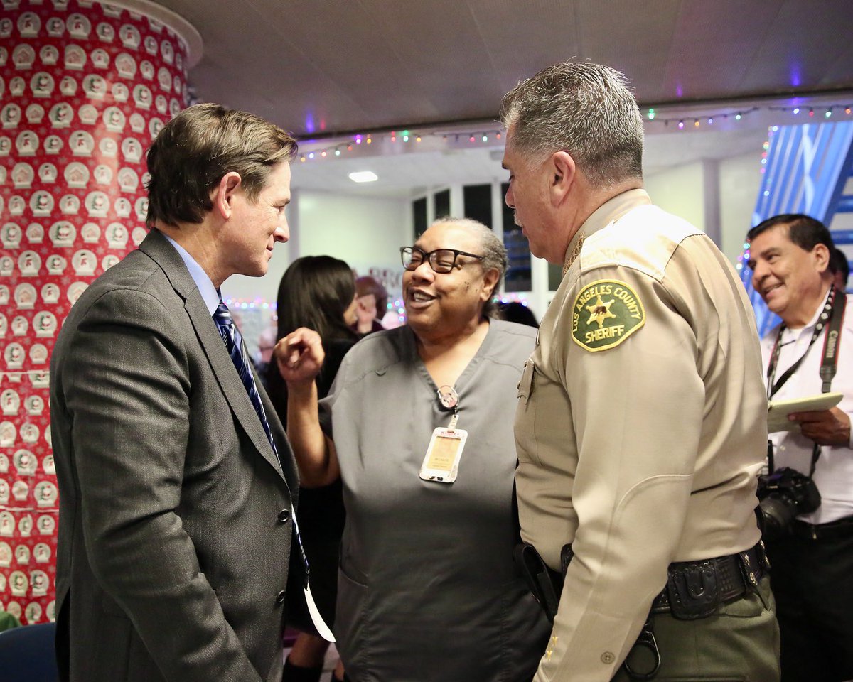 LACoSheriff's tweet photo. Recently, I joined our partners from the @ladaoffice, Correctional Health Services, the Office of Inspector General, the Civilian Oversight Commission, representatives from the @CountyofLA Board of Supervisors, and our dedicated @lasdcustody personnel to celebrate the achievements of more than 100 incarcerated individuals at the Fifth Annual Forensic In-Patient (FIP) Stepdown Program.
 
Hearing the participant’s testimonials was truly inspiring.  The FIP Program offers a compassionate, peer-driven approach to supporting incarcerated individuals living with mental illness, with Mental Health Assistants serving as mentors alongside medical and custody staff.
 
The program’s success has led to an annual graduation that honors both the participants and the department’s commitment to excellence in our custody facilities.
