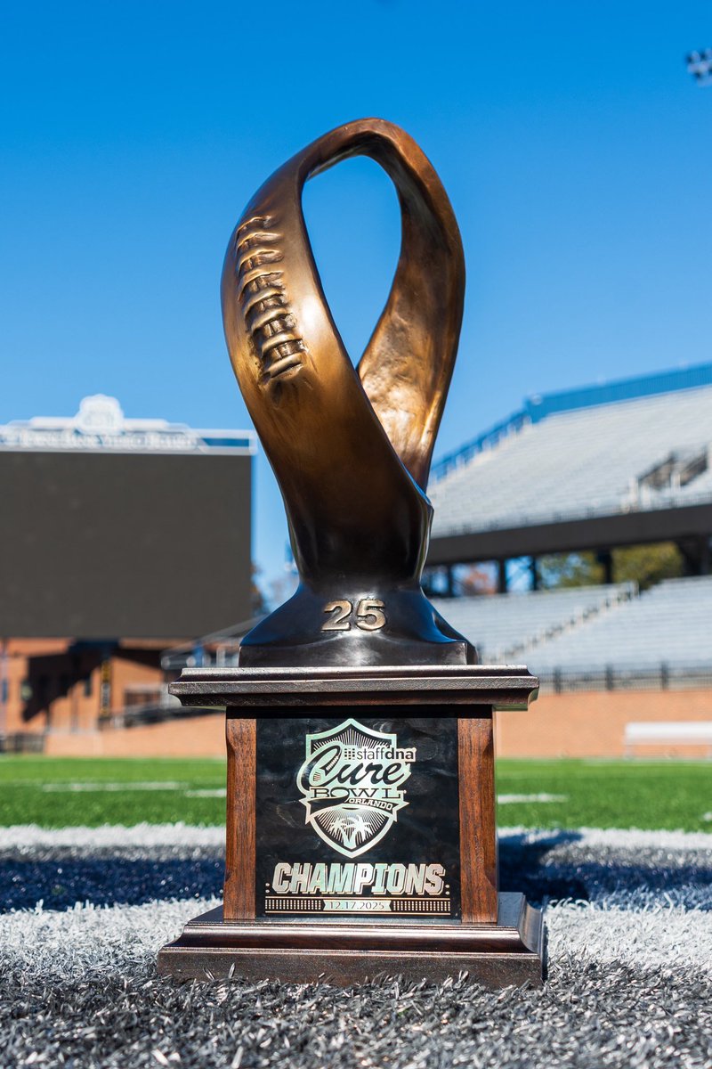 Here to confirm the trophy has made it to Norfolk🏆

Come join us at <a href="/ODU_MBB/">ODU Men’s Basketball</a> tomorrow for their game against Coastal Carolina! Have your chance to take a picture with the trophy from 1:00-1:50 in the main lobby! 

#ODUSports | #Monarchs | #ReignOn