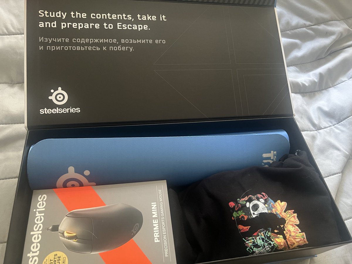 SlaughterOA's tweet image. Thank you so much for all the amazing opportunities I’ve been blessed with!!

I can’t wait to play tomorrow at @huntpremier Pinnacle: 2 with this new mouse! 

Catch my team @NewDawnEFT playing tomorrow!! 

- #1 NA Tarkov Arena Pro Player (bald)

@tarkovarena