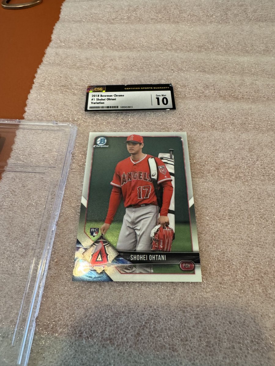 brycemeyer14's tweet image. Update….I cracked it Sunday night. Sorry CSG. Grades already popped through Beckett and while the value went down a bit coming back a 9.5….interested to see the science experiment through in differences of offers.