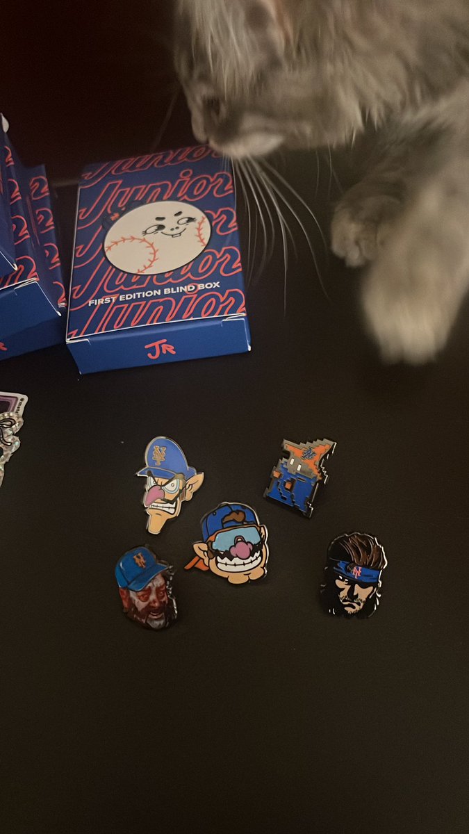 NotOthmann's tweet image. 6 boxes and only one dupe, not bad! Thank you so much @MetsJr69 Happy Holidays!