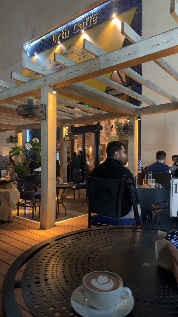 rr2e's tweet image. Happy weekend 💫