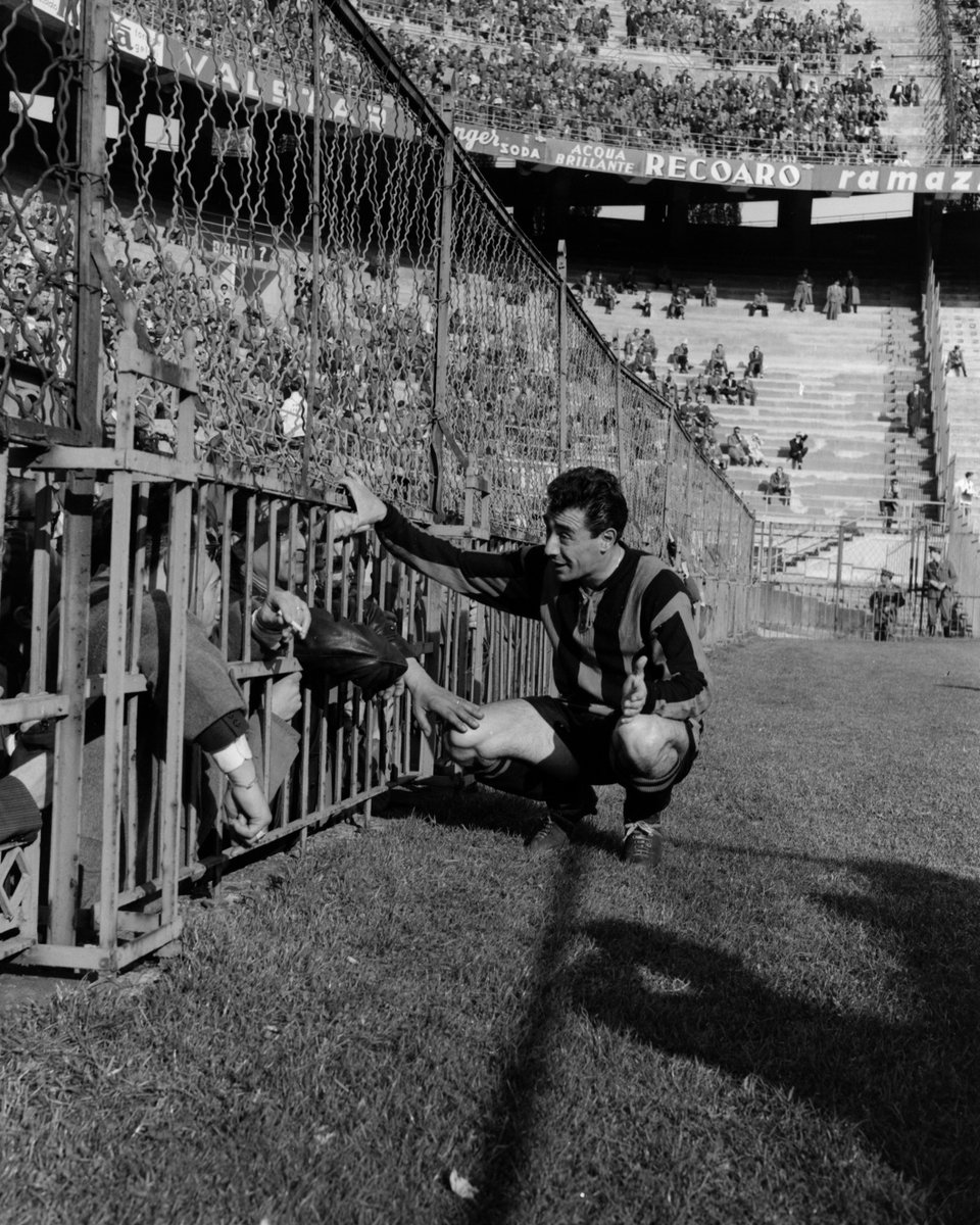 Due scudetti e 143 gol in Nerazzurro 🖤💙
1️⃣0️⃣0️⃣ anni fa nasceva "Veleno" Lorenzi 🥳