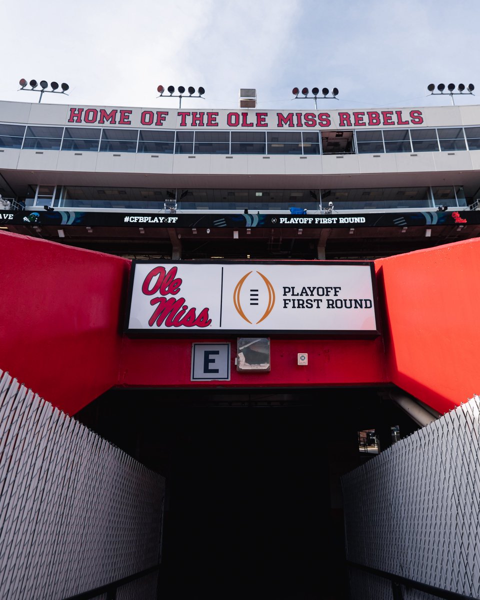 The stage is set. 

#CFBPlayoff x #HottyToddy