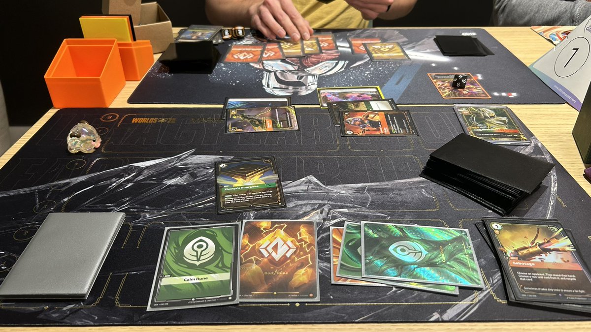 oktoebr's tweet image. Started off strong tonight, but lost the final game unfortunately. Ready for Sundays skirmish! 🤠

2-0 Leona
2-0 Kaisa
1-2 Sett