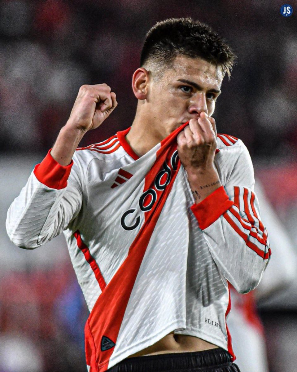 🚨👀Claudio Echeverri RESCINDIÓ su préstamo con Bayer Leverkusen y vuelve a Manchester City.
El club inglés le abre la puerta al jugador para VOLVER A RIVER PLATE.
