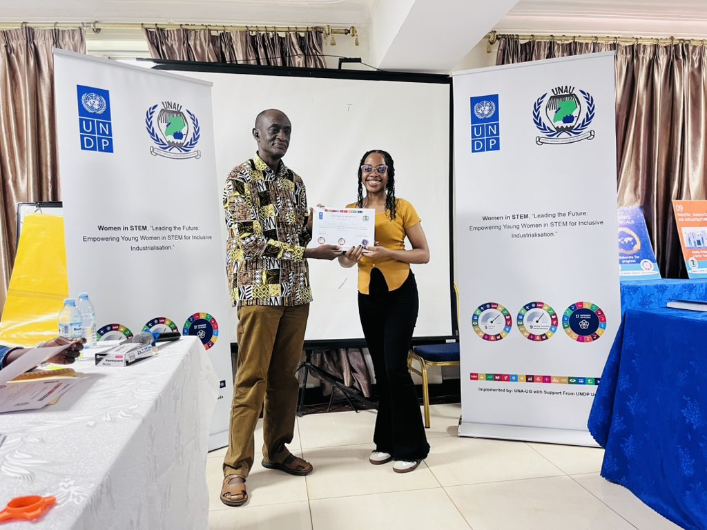 Bushra5B's tweet image. The future of innovation is incomplete without the voices of women. 🌍✨ Proud to support @UNDP in breaking barriers and closing the gender gap in STEM. When we empower women in science and tech, we unlock solutions for a more sustainable world. #WomenInSTEM @UNAUGANDA