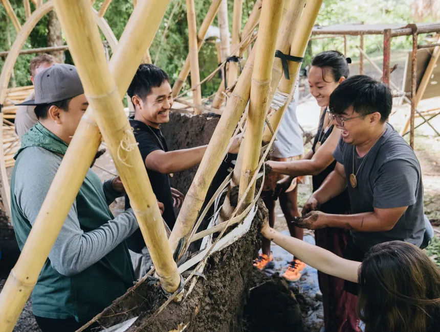 UNHABITAT's tweet photo. Nepal has approved national guidelines for building with bamboo - a big step toward sustainable, affordable housing. 

Locally sourced, fast-growing, and low-cost, bamboo could reshape how homes and small buildings are built across the country.

Photo credit: Bamboo U https://t.co/nOkj2HM4eK