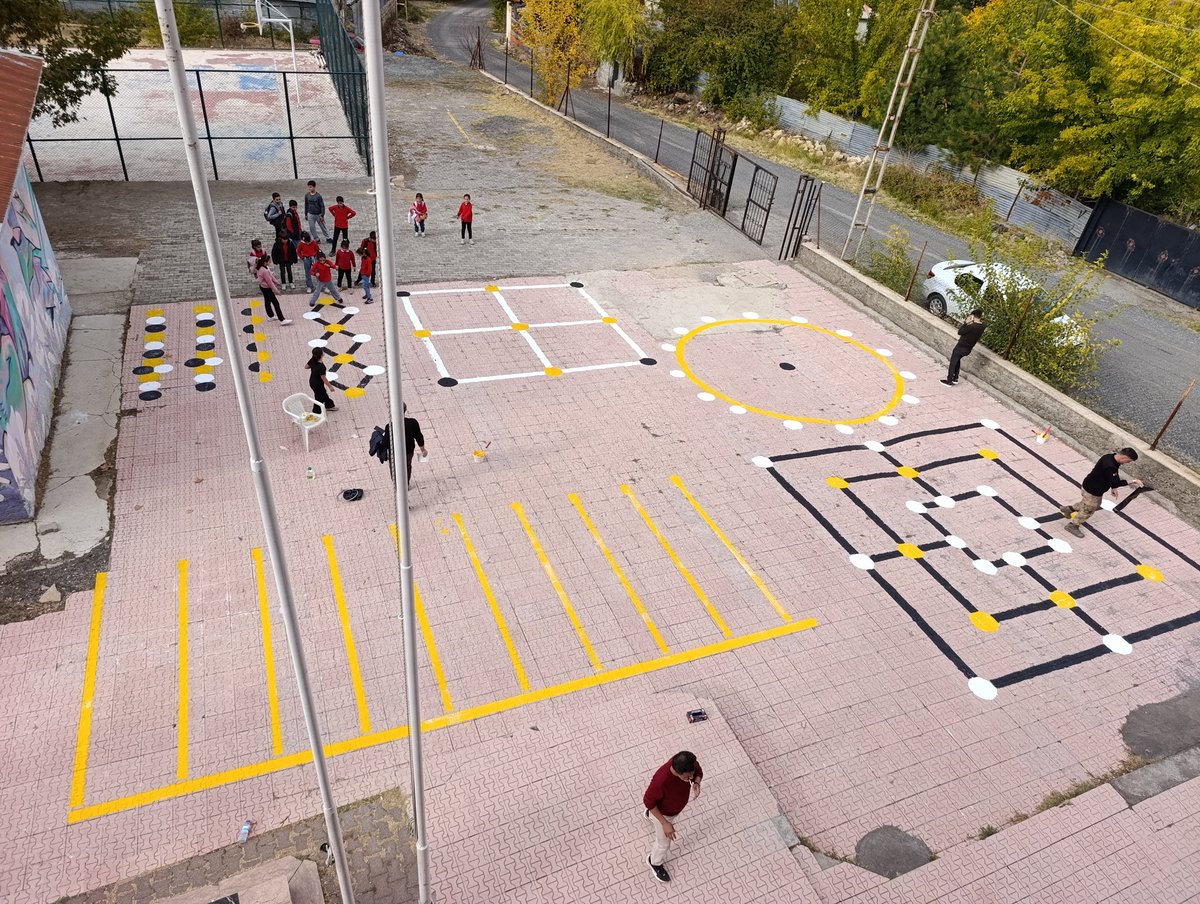 Elazığ-Palu Baltaşı ilkokulnda oluşturduğmz Geleneksel Çocuk oyunlarmz <a href="/tcmeb/">Millî Eğitim Bakanlığı</a> <a href="/Yusuf__Tekin/">Yusuf Tekin</a> <a href="/CelileErenOKTEN/">Celile Eren ÖKTEN</a> <a href="/bilalmacit/">Bilal Macit</a> <a href="/farukyelkenci/">Ömer Faruk Yelkenci</a> <a href="/CihadDemirli/">Cihad Demirli</a> <a href="/irfanErdogan_/">İrfan Erdoğan, Prof. Dr.</a> <a href="/mirimiran23/">Resul ÇELİK</a> <a href="/SahinBeraat/">Beraat Şahin</a> <a href="/ebubekirsavasci/">Ebubekir Sıddık Savaşçı</a> <a href="/afarici/">Ali Fuat Arıcı</a>  <a href="/omurfatih/">Ömür Fatih Karakullukçu</a> <a href="/drmehmetturan/">Prof. Dr. Mehmet Turan</a> <a href="/cftcblnt/">Bülent ÇİFTCİ</a> <a href="/harungunduz23/">Harun GÜNDÜZ</a> <a href="/elazigmem/">Elаzığ İl Мillî Eğitim Müdürlüğü</a>