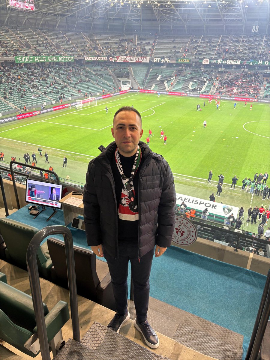 💚🖤❤️🤍
#Kocaelispor #Antalyaspor